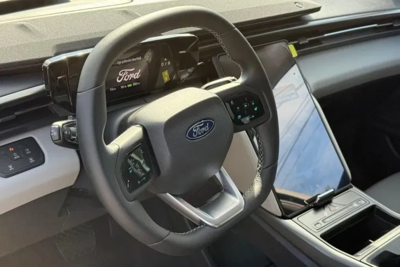 Ford Explorer din 2025 cu 1 km - oferta FOR134324 - foto 9