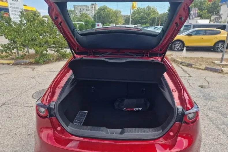 Mazda 3 din 2023 cu 15.015 km - oferta MAZ134325 - foto 7