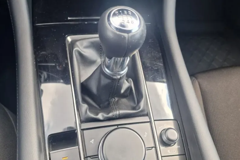 Mazda 3 din 2023 cu 15.015 km - oferta MAZ134325 - foto 14