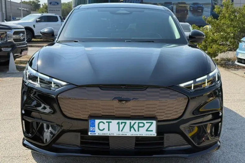 Ford Mustang Mach-E din 2025 cu 3.500 km - oferta FOR134326 - foto 3