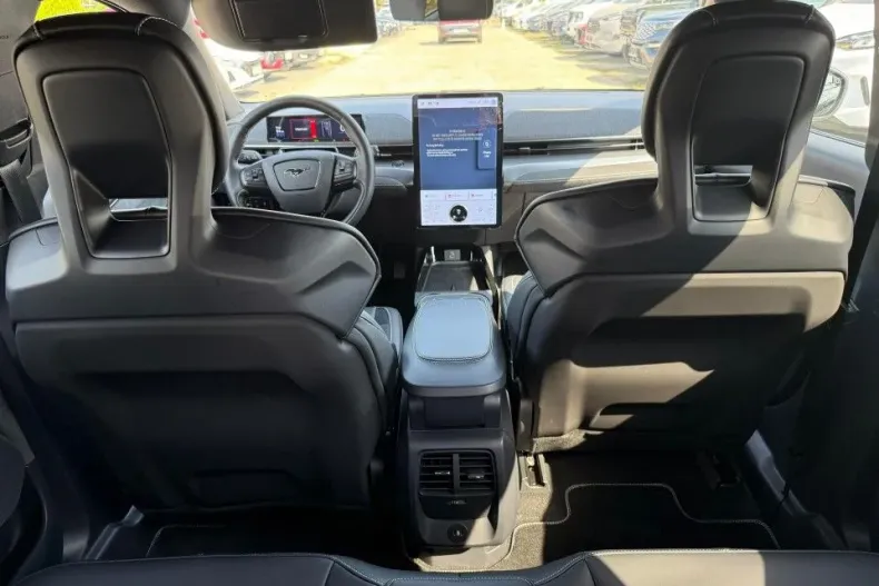 Ford Mustang Mach-E din 2025 cu 3.500 km - oferta FOR134326 - foto 12