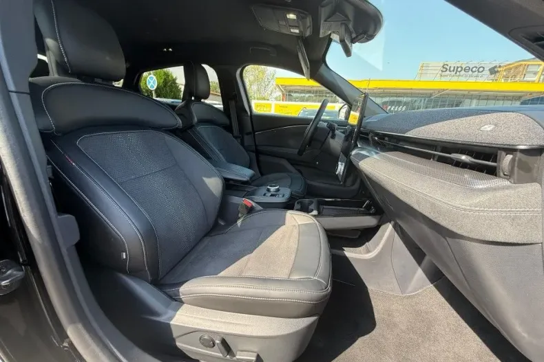 Ford Mustang Mach-E din 2025 cu 3.500 km - oferta FOR134326 - foto 16