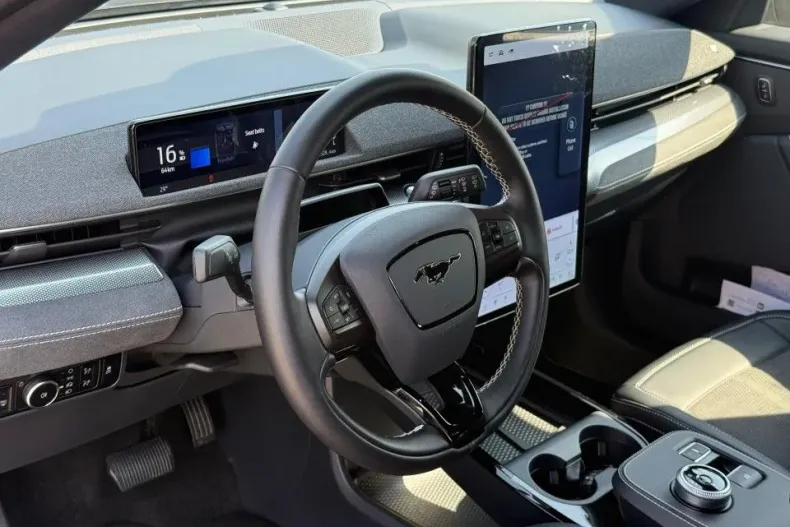 Ford Mustang Mach-E din 2025 cu 3.500 km - oferta FOR134326 - foto 20