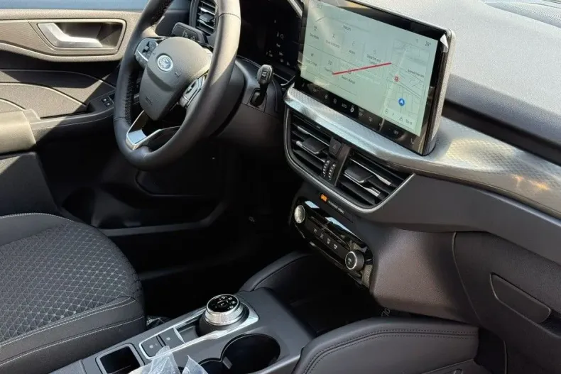 Ford Kuga din 2025 cu 1 km - oferta FOR134329 - foto 16