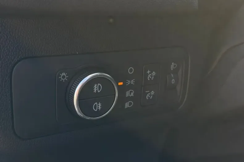 Ford Kuga din 2025 cu 1 km - oferta FOR134332 - foto 19