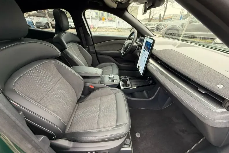 Ford Mustang Mach-E din 2025 cu 1 km - oferta FOR134336 - foto 21