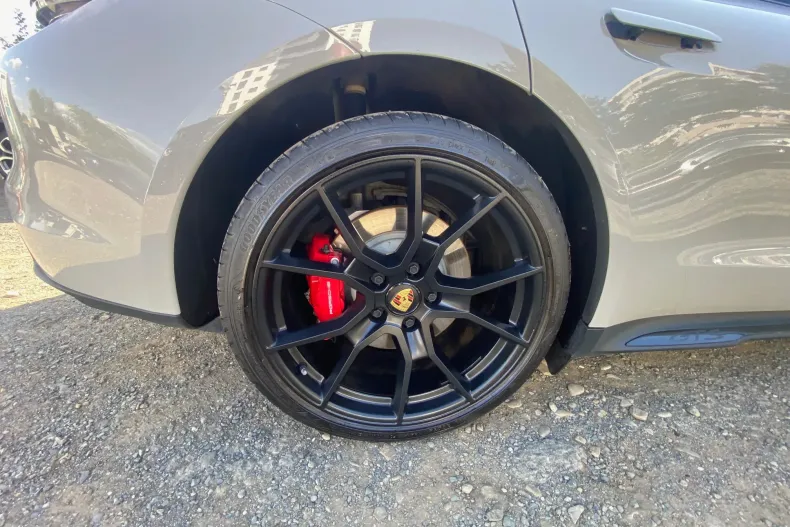 Porsche Taycan din 2023 cu 27.928 km - oferta POR134345 - foto 5