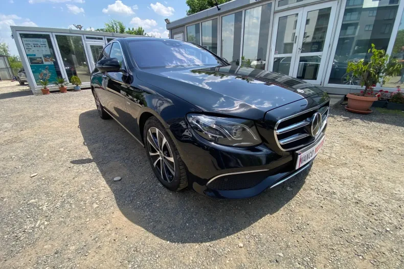 Mercedes-Benz E 220 din 2020 cu 122.181 km - oferta MER134347 - foto 3