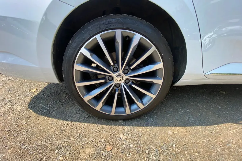 Skoda Superb din 2020 cu 108.915 km - oferta SKO134348 - foto 3