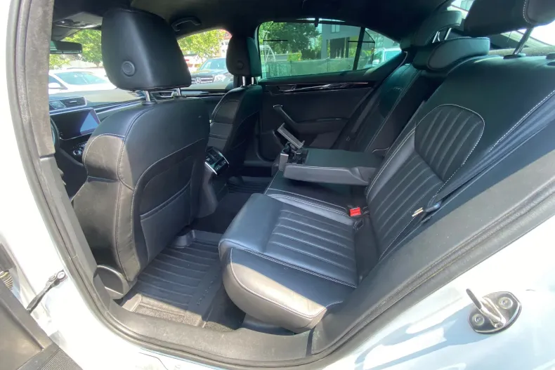 Skoda Superb din 2020 cu 108.915 km - oferta SKO134348 - foto 8