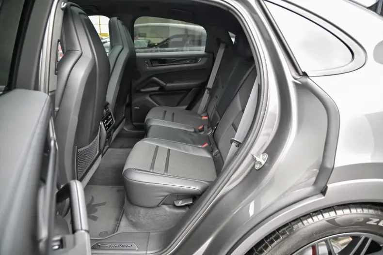 Porsche Cayenne din 2024 cu 23.040 km - oferta POR134476 - foto 16