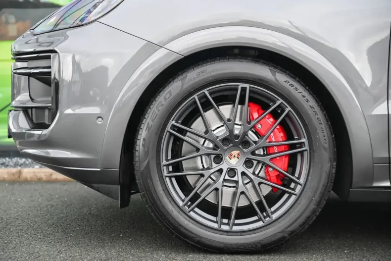 Porsche Cayenne din 2024 cu 23.040 km - oferta POR134476 - foto 45