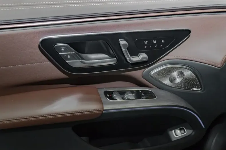 Mercedes-Benz EQS din 2024 cu 22.713 km - oferta MER134492 - foto 10