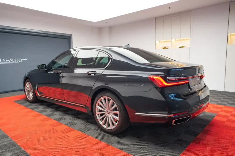 BMW 740 din 2022 cu 110.136 km - oferta BMW134493 - foto 4