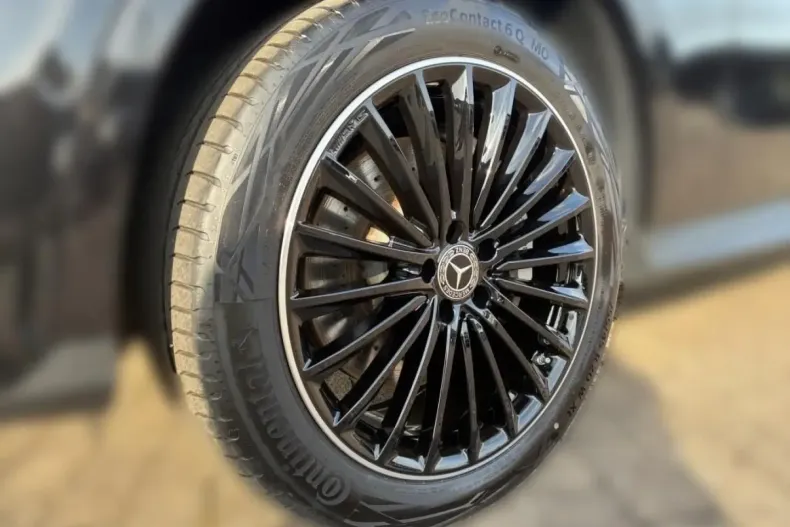 Mercedes-Benz GLC 400 din 2024 cu 8.612 km - oferta MER134494 - foto 6