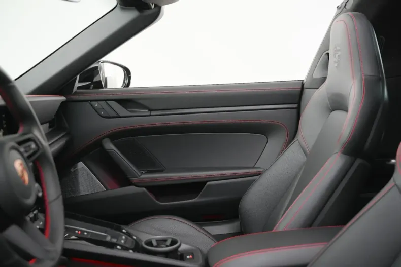 Porsche 992 din 2024 cu 4.800 km - oferta POR134502 - foto 13