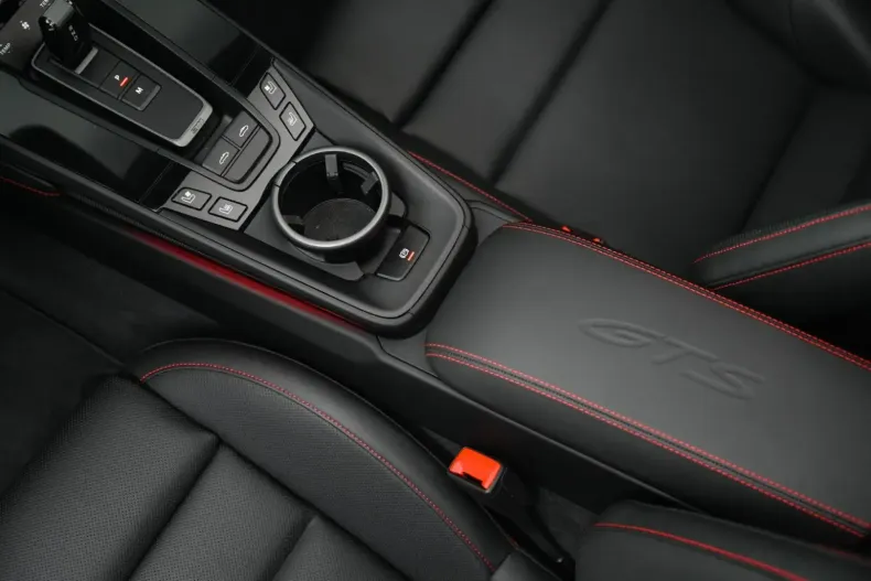 Porsche 992 din 2024 cu 4.800 km - oferta POR134502 - foto 17