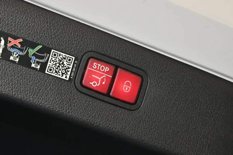 Mercedes-Benz EQS din 2023 cu 8.500 km - oferta MER134510 - foto 23