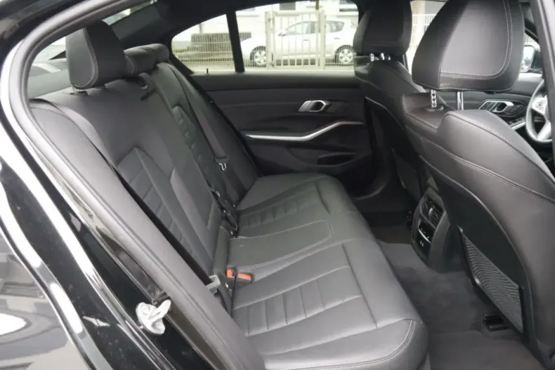 BMW 320 din 2022 cu 45.900 km - oferta BMW134512 - foto 15