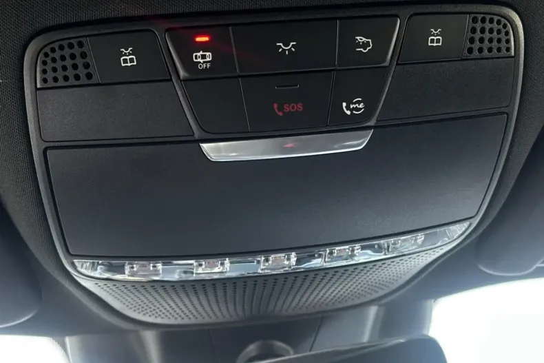 Mercedes-Benz E 200 din 2021 cu 31.400 km - oferta MER134520 - foto 33