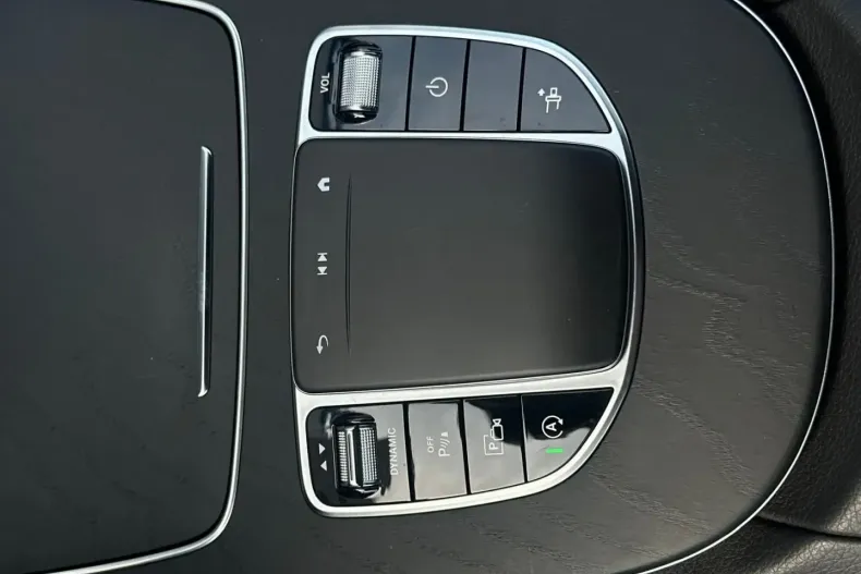 Mercedes-Benz E 200 din 2021 cu 31.400 km - oferta MER134520 - foto 34