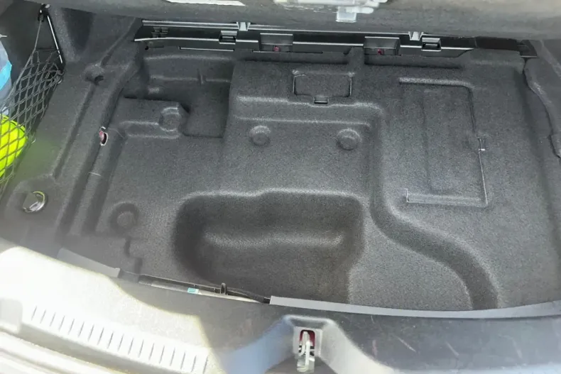 Mercedes-Benz E 200 din 2021 cu 31.400 km - oferta MER134520 - foto 40