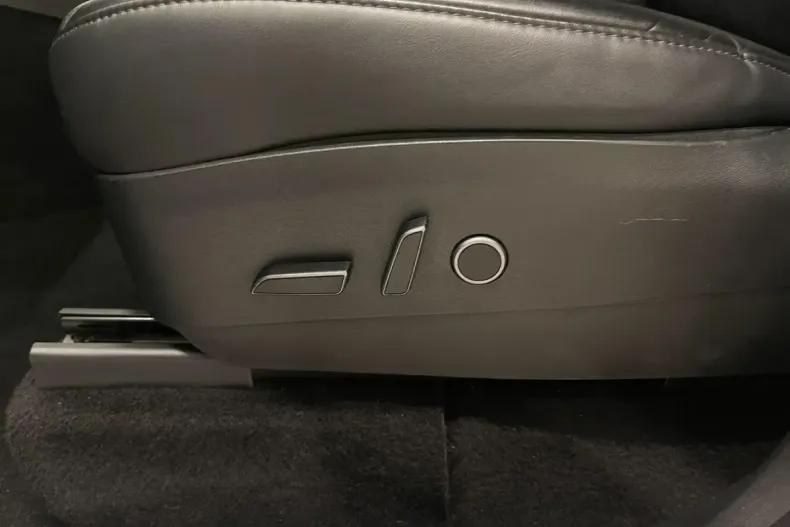 Tesla Model Y din 2022 cu 72.374 km - oferta TES134529 - foto 33