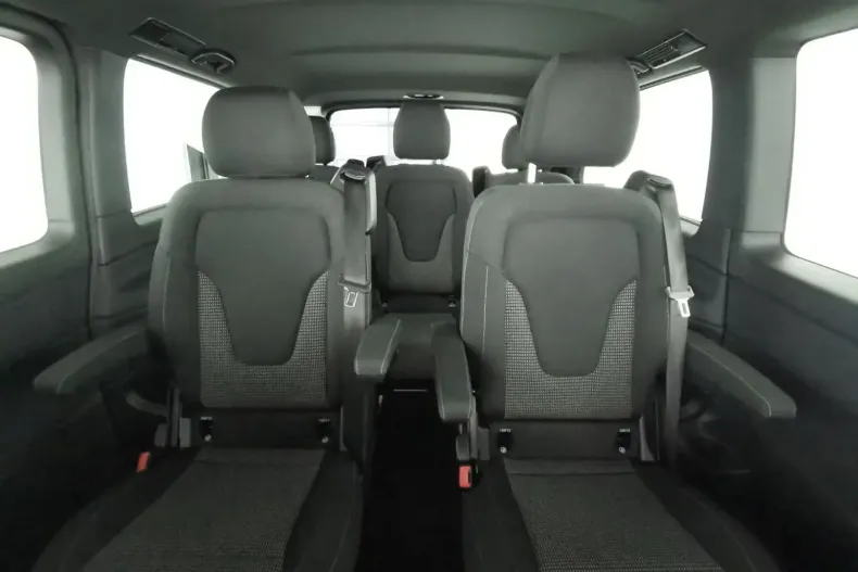 Mercedes-Benz V 300 din 2024 cu 50.799 km - oferta MER134543 - foto 15