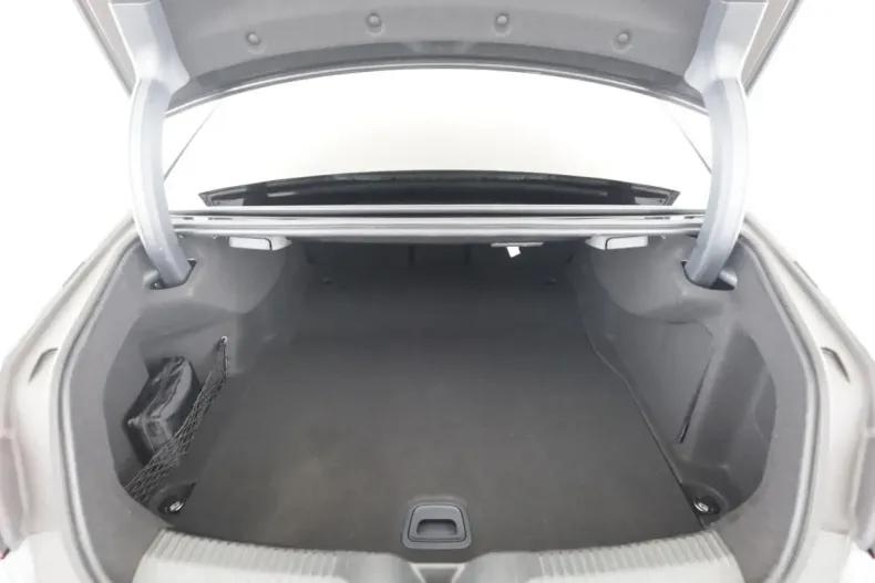 Mercedes-Benz CLS 300 din 2023 cu 69.800 km - oferta MER134553 - foto 10