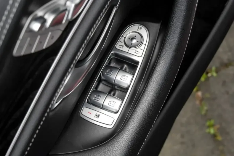 Mercedes-Benz CLS 450 din 2022 cu 71.840 km - oferta MER134554 - foto 15