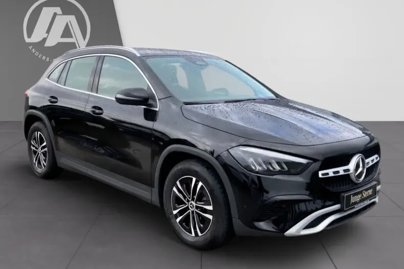 Mercedes-Benz GLA 180 din 2024 cu 40.850 km - oferta MER134558 - foto 4