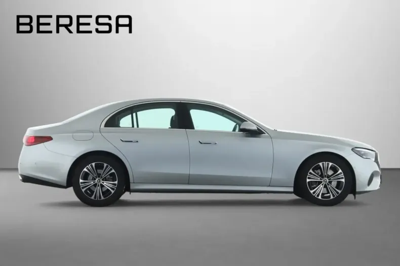 Mercedes-Benz E 200 din 2024 cu 6.900 km - oferta MER134559 - foto 6