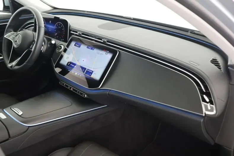 Mercedes-Benz E 200 din 2024 cu 6.900 km - oferta MER134559 - foto 10