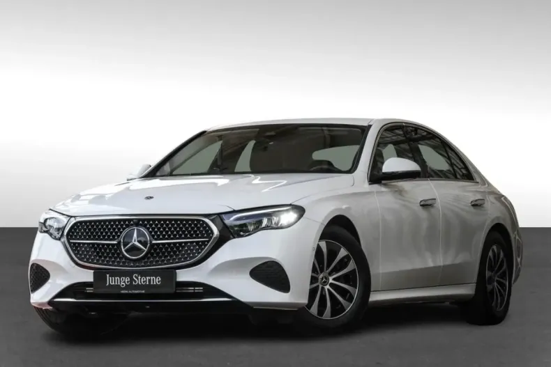 Mercedes-Benz E 200 din 2024 cu 5.033 km - oferta MER134560 - foto 1