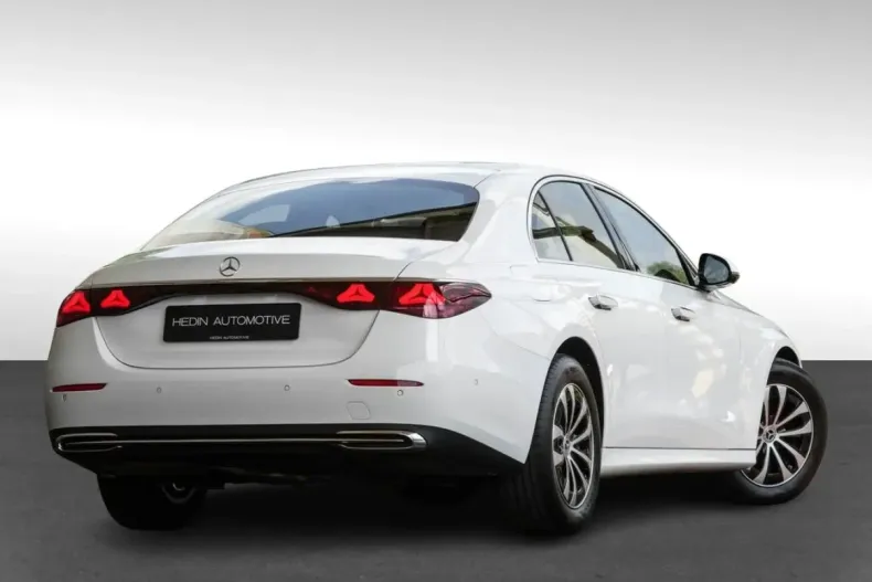 Mercedes-Benz E 200 din 2024 cu 5.033 km - oferta MER134560 - foto 2