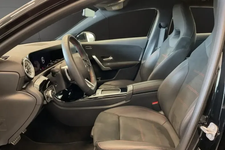 Mercedes-Benz A 180 din 2024 cu 27.466 km - oferta MER134584 - foto 5