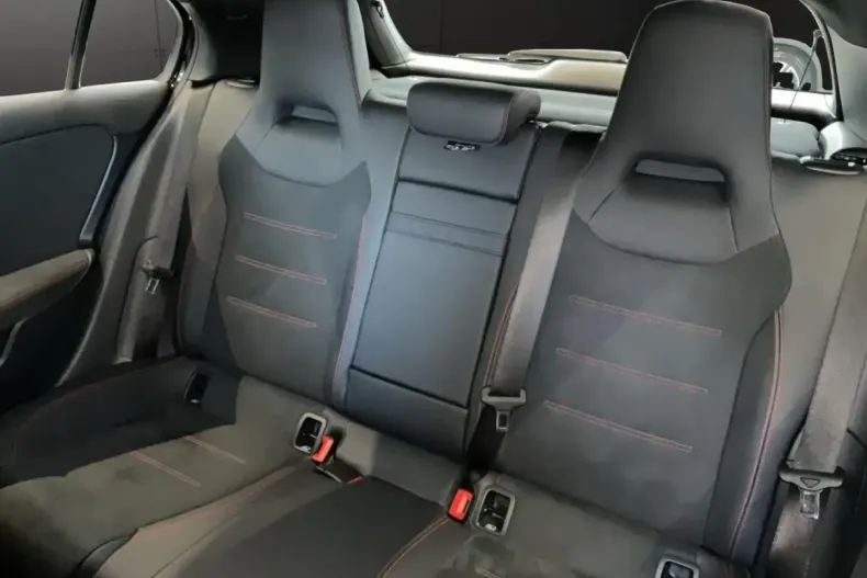 Mercedes-Benz A 180 din 2024 cu 27.466 km - oferta MER134584 - foto 6