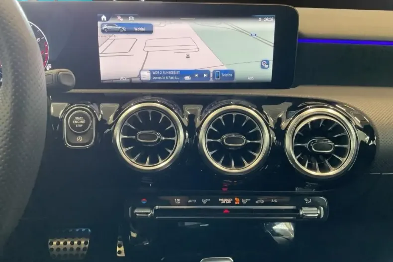 Mercedes-Benz A 180 din 2024 cu 27.466 km - oferta MER134584 - foto 10