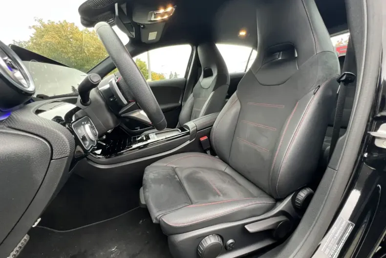 Mercedes-Benz A 200 din 2024 cu 38.360 km - oferta MER134585 - foto 24