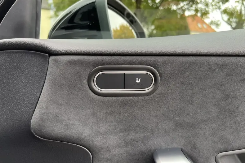 Mercedes-Benz A 200 din 2024 cu 38.360 km - oferta MER134585 - foto 30