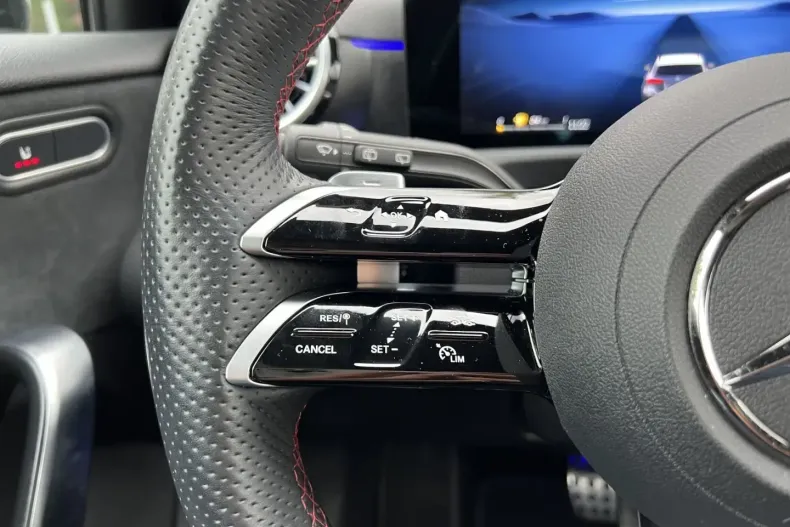 Mercedes-Benz A 200 din 2024 cu 38.360 km - oferta MER134585 - foto 32