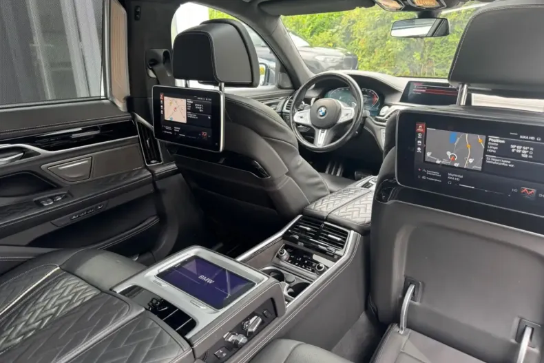 BMW 740 din 2021 cu 114.600 km - oferta BMW134597 - foto 2