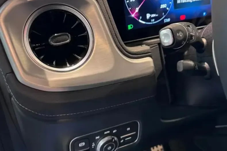 Mercedes-Benz G 450 din 2025 cu 185 km - oferta MER134606 - foto 8