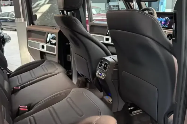 Mercedes-Benz G 450 din 2025 cu 185 km - oferta MER134606 - foto 10