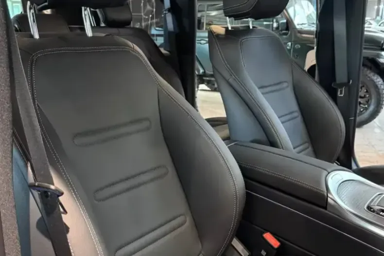 Mercedes-Benz G 450 din 2025 cu 185 km - oferta MER134606 - foto 24