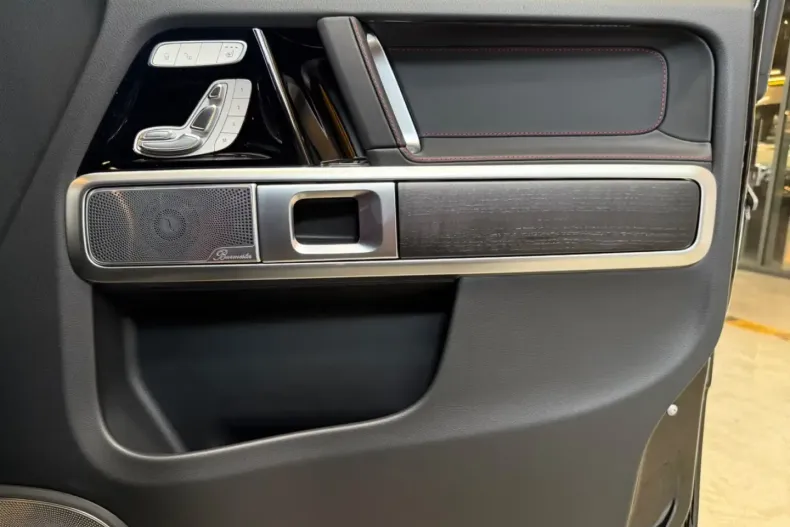 Mercedes-Benz G 500 din 2023 cu 958 km - oferta MER134615 - foto 9