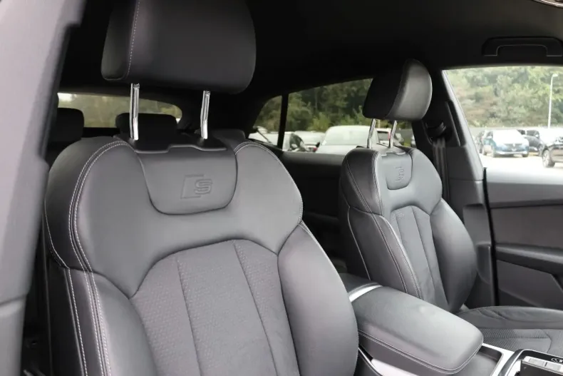 Audi Q8 din 2023 cu 30.296 km - oferta AUD134643 - foto 11