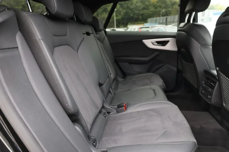 Audi Q8 din 2023 cu 30.296 km - oferta AUD134643 - foto 12