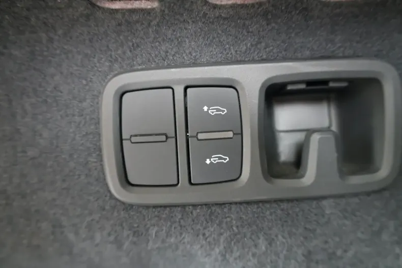 Audi Q8 din 2023 cu 30.296 km - oferta AUD134643 - foto 27