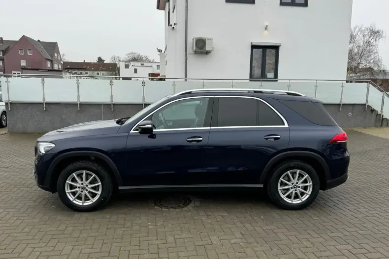 Mercedes-Benz GLE 300 din 2021 cu 67.660 km - oferta MER134652 - foto 1